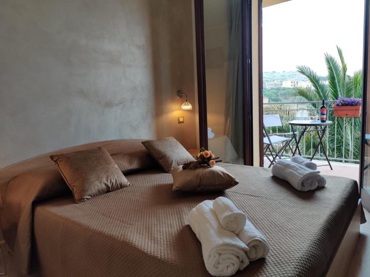 Bed and Breakfast Raggi Di Sole à Custonaci Extérieur photo