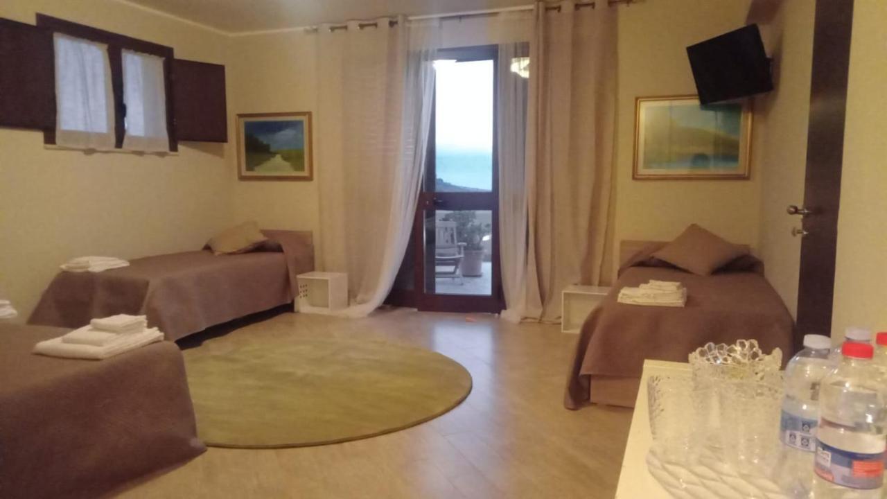 Bed and Breakfast Raggi Di Sole à Custonaci Extérieur photo